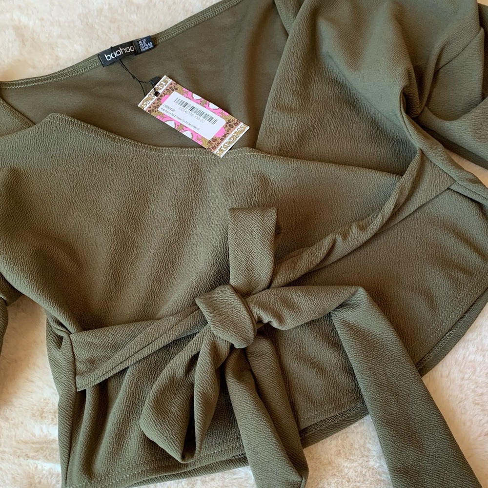 Women’s Wrap top and pants set - Picture 3 of 6